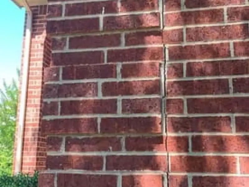 Signs-That-5-1 signs of foundation problems displayed by Structured Foundation Repairs