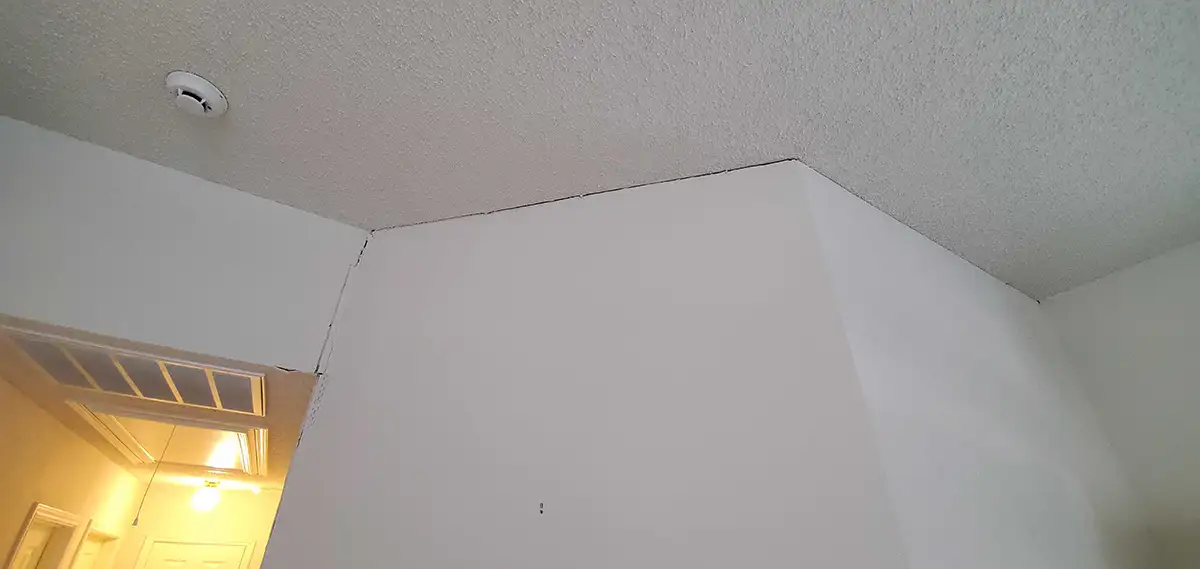 Ceiling Joint Before cracked ceiling joint in clients home